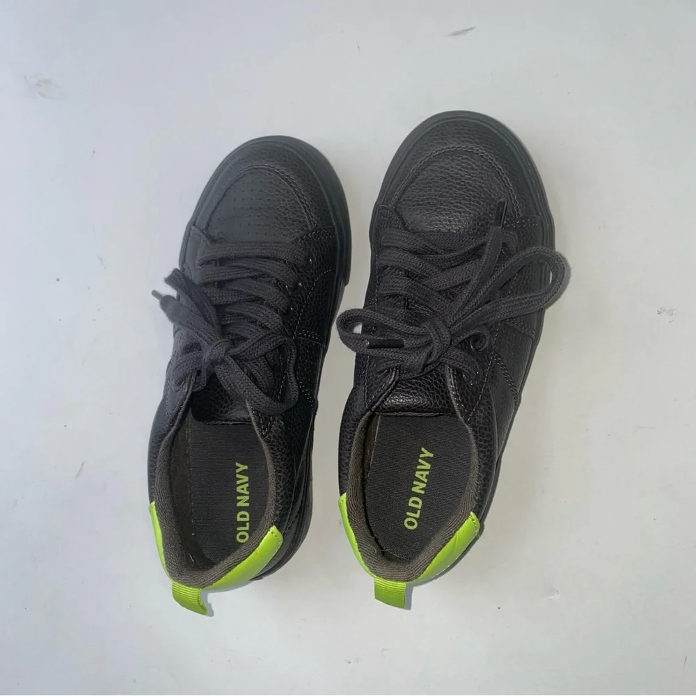 OLD NAVY Boys 12 Gray Faux Leather Low Top Neon Lace Up Sneakers *55